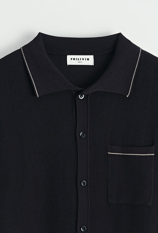 Camisa em malha preto