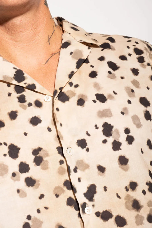 Camisa com Estampa de Leopardo